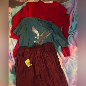 Men’s size small clothes